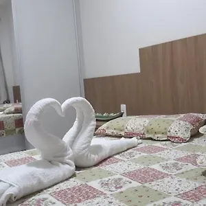 Apartamento Apto Em 400m Do Mar, Bombinhas